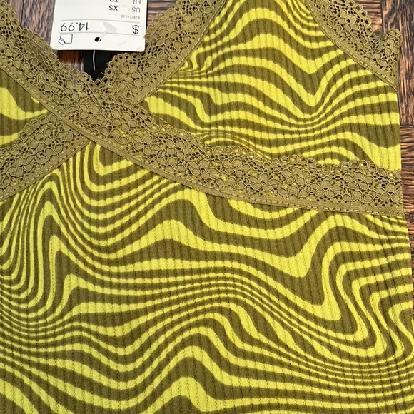 H&M Cami tank NWT - Picture 3 of 6